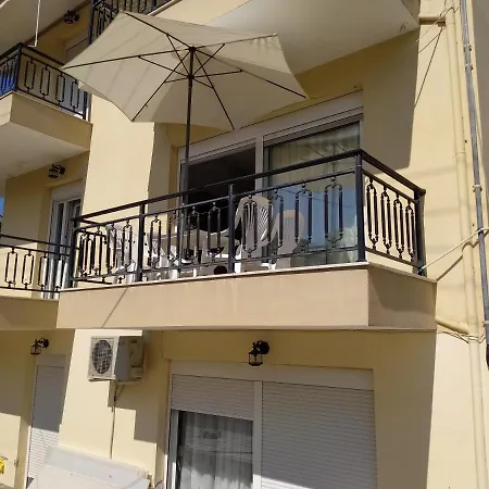 στην πόλη